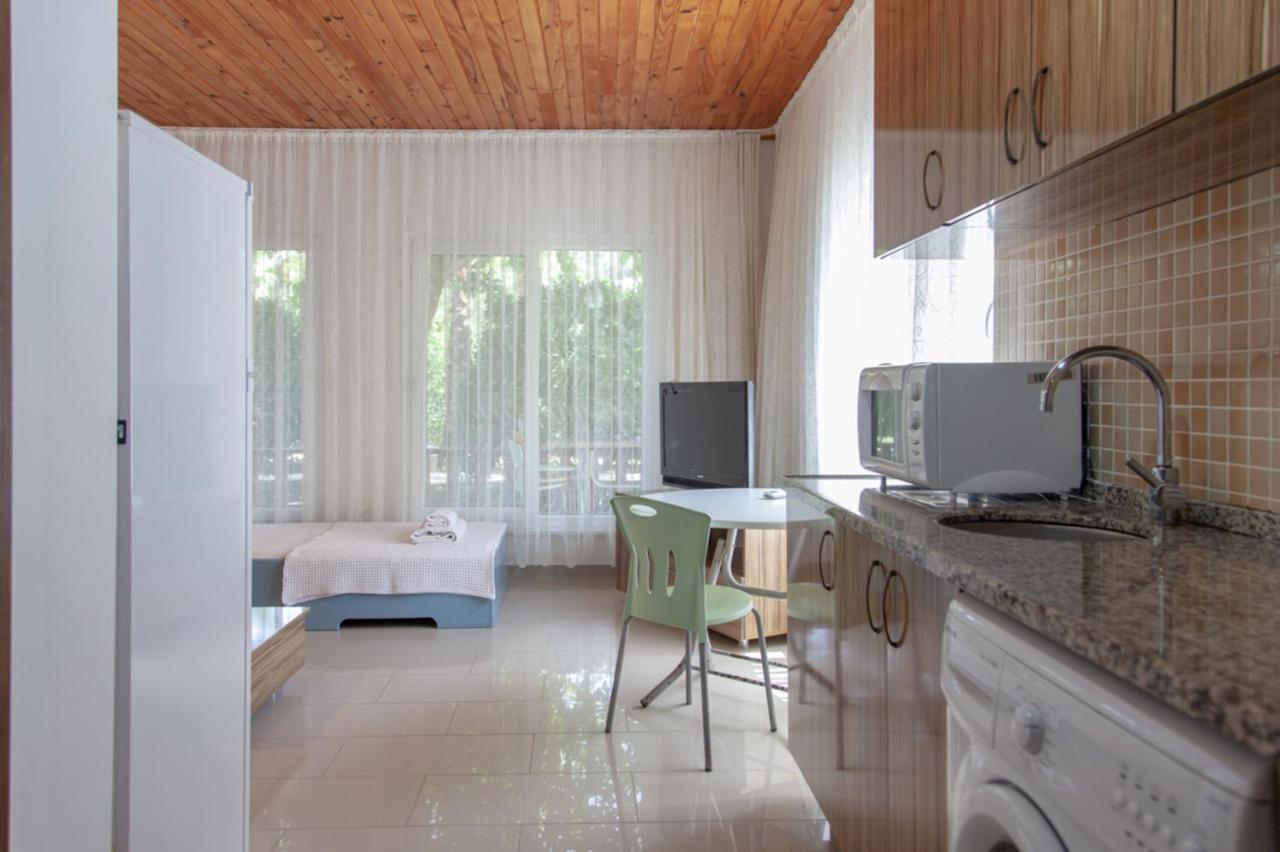 Dolunay Apart Hotel Чирали Екстериор снимка